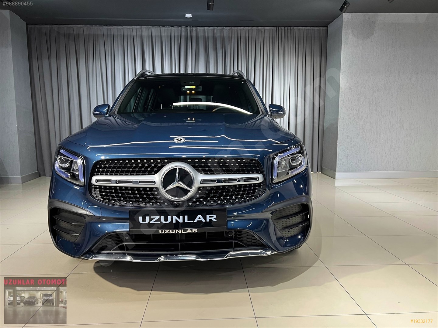 Galeriden Mercedes Benz Glb Amg Model Stanbul Km Mavi