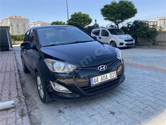 Sahibinden Hyundai I20 1 2 D CVVT Sense 2013 Model Malatya 141 000 Km