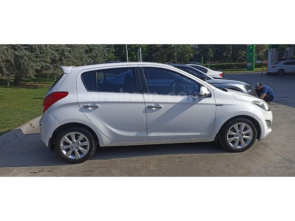 SAHİBİNDEN 2012 i20 CRDİ FULL + EKSTRALAR