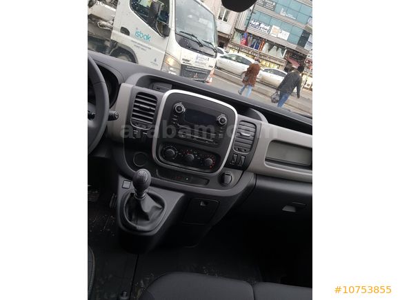 TİCARİ KAPALI KASA ARAÇ KİRALAMA TRAFIC PANELVAN NAKLIYE YAPILIR