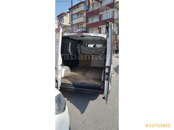 TİCARİ KAPALI KASA ARAÇ KİRALAMA TRAFIC PANELVAN NAKLIYE YAPILIR