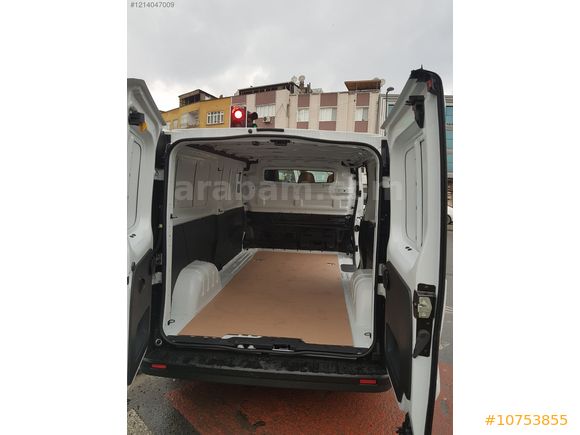 TİCARİ KAPALI KASA ARAÇ KİRALAMA TRAFIC PANELVAN NAKLIYE YAPILIR