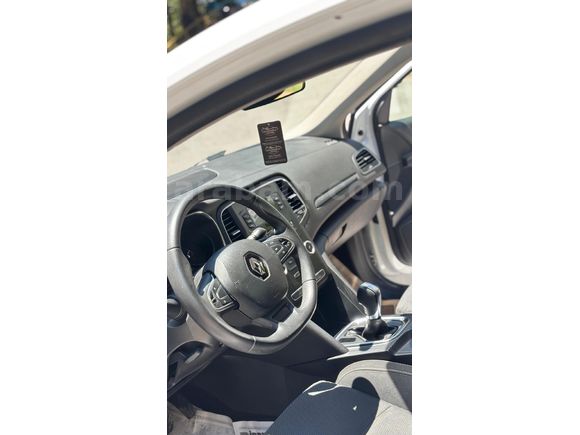 Memurdan Renault Megane 1.5 dCi Joy 2017 Model