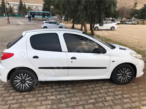 Sahibinden Peugeot 206 1 4 Hdi Comfort 2012 Model Mardin 158 000 Km Beyaz 13896454 Arabam Com