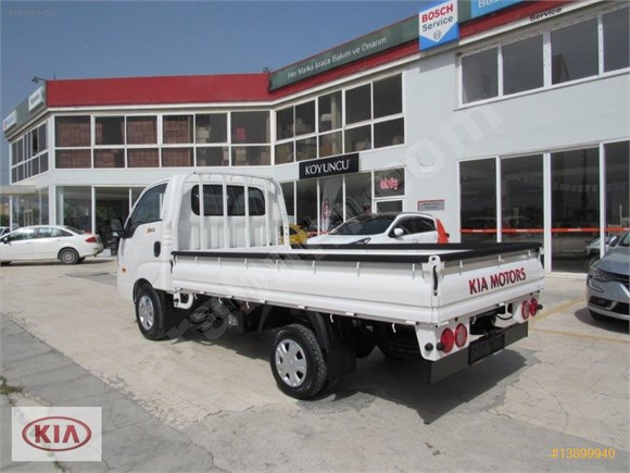 galeriden kia bongo k2500 dlx 2020 model aydin 0 km beyaz 13899940 arabam com