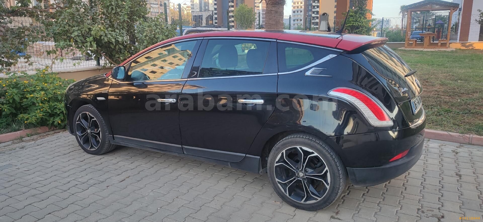 Sahibinden Lancia Delta 1.6 MJet 2010 Model Mersin 245.000 km Siyah 3