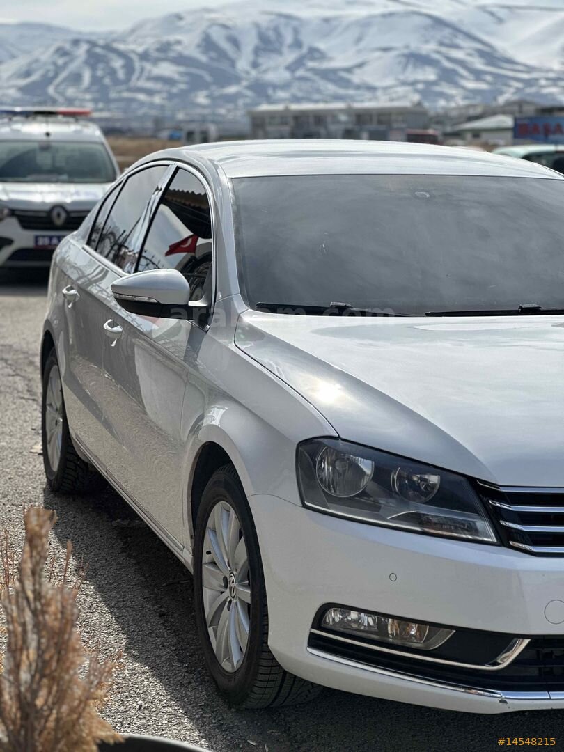 Sahibinden Volkswagen Passat 1.6 TDi BlueMotion Comfortline 2013 Model İzmir 228.000 km Beyaz 6