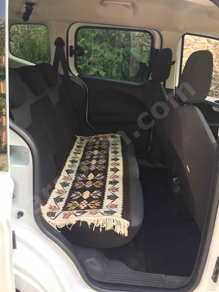 Satilik Sahibinden Ford Tourneo Courier 1 6 Tdci Journey Trend 2016 Model Bursa 153 000 Km Beyaz Arac Piyasasi