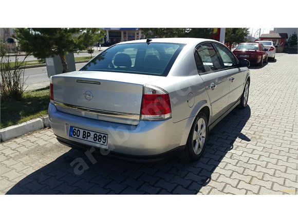 kacirilmayacak temizlikte binicisinden garaj aracı Opel Vectra 1.6 Comfort 2004 Model Sivas