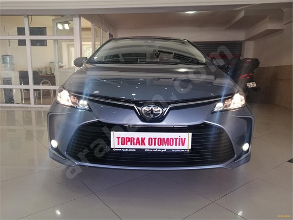 Toprak otomotivden Toyota Corolla 1.6 Flame X Pack 2019 Model Uşak