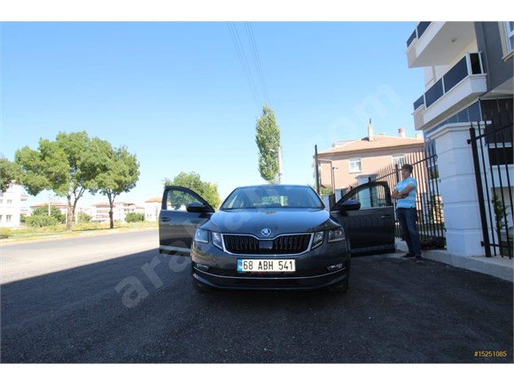 Sahibinden Skoda Octavia 1.6 TDI Style 2017 Model hatasız boyasız hasar kayıtsız