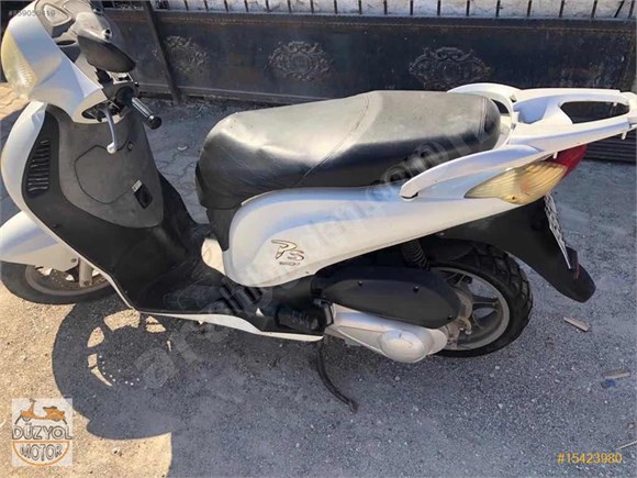 Galeriden Honda Ps 150i 2012 Model Izmir 26 400 Km Beyaz 15423980 Arabam Com