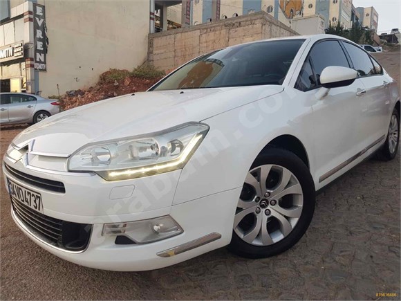 Galeriden Citroen C5 BOYASIZ HATASIZ 1.6 e-HDi Confort 2011 Model Gaziantep