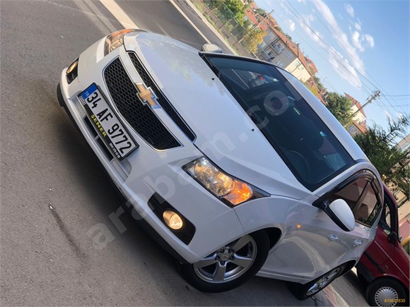 BOYASIZ DEĞIŞENSIZ 64.000 KM de Chevrolet Cruze 1.6 LT Plus