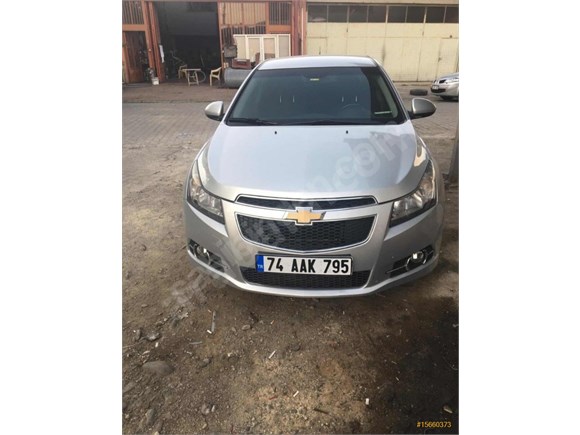 Chevrolet Cruze 1.6 LS 2012 Model Sahibinden Satılıktır DOSTA GİDER.