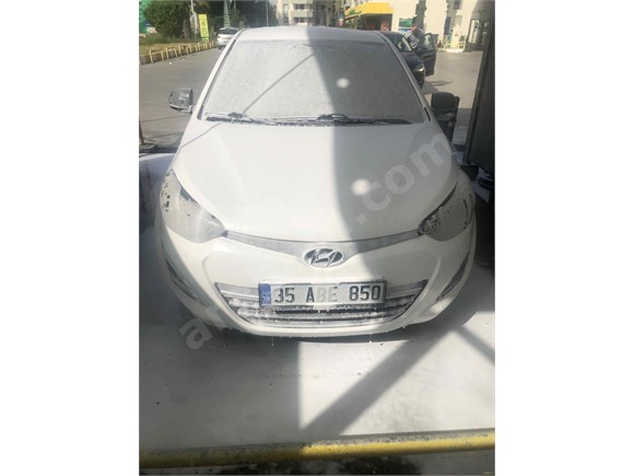 Sahibinden Hyundai I20 1 4 Cvvt Jump 2014 Model Izmir 100 000 Km 15682575 Arabam Com