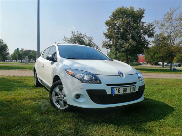 Sahibinden Renault Megane 1 5 Dci Dynamique 2010 Model Bursa 220 000 Km Beyaz 15683476 Arabam Com