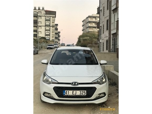 Sahibinden Hyundai I20 1 4 Mpi Style 2017 Model Hatay 80 000 Km 15686536 Arabam Com