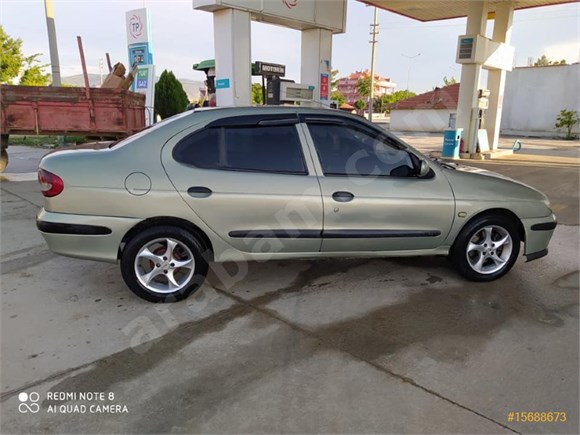 Galeriden Renault Megane 1 9 Dti Rte 2001 Model Denizli 318 270 Km Yesil Metalik 15688673 Arabam Com