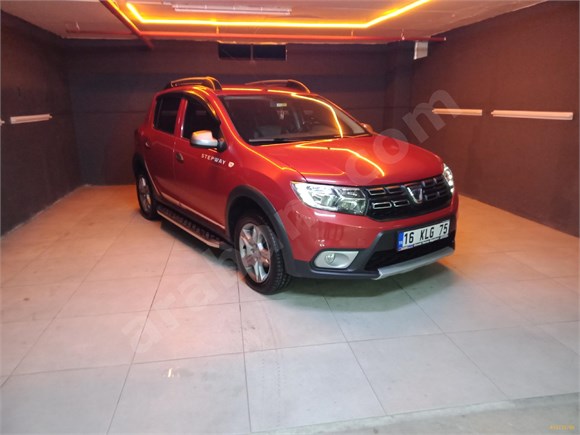 Sahibinden 2017 Sandero Stepway.Hatasız,tramersiz,garantisi devam ediyor.