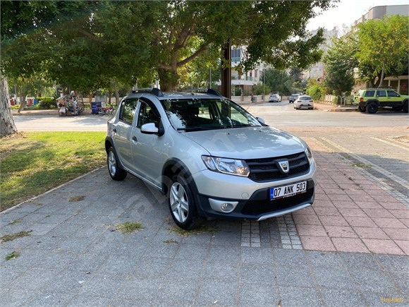 UYGANLAR DAN DACİA SANDERO 1.5 DCİ STEPWAY HATASIZ