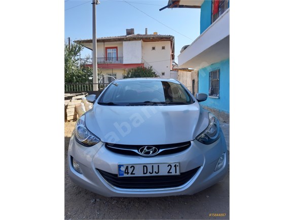 Sahibinden temiz Hyundai Elantra 1.6 D-CVVT Mode Plus 2012 Model