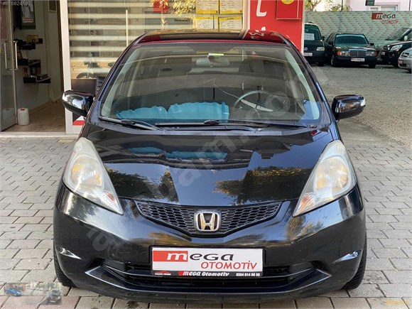 Honda Jazz 2009 Cam Tavan Otomatik Vites Honda Jazz Honda Jazz 1 4 Fun Used The Parking