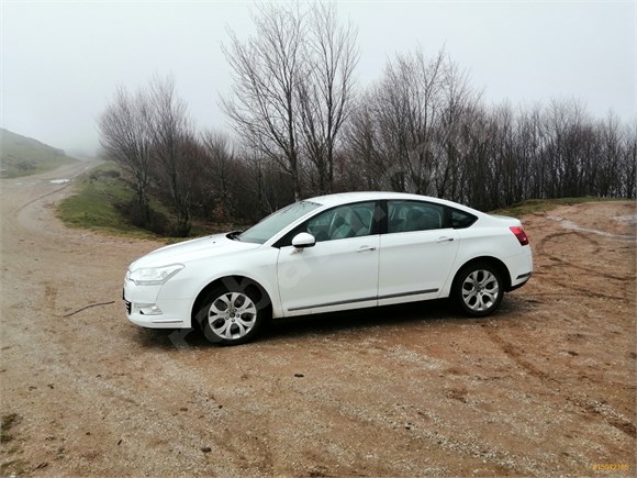 Sahibinden Citroen C5 1 6 Hdi Sx Pk 2011 Model Bursa 103 000 Km Beyaz 15942165 Arabam Com