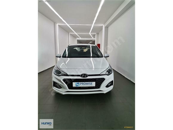 Galeriden Hyundai I20 1 4 Crdi Style 2018 Model Izmir 24 662 Km Beyaz 15944531 Arabam Com