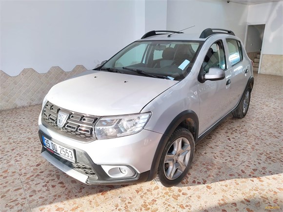 Galeriden Dacia Sandero 1 5 Dci Stepway 2017 Model Izmir 52 000 Km Gri 15947074 Arabam Com