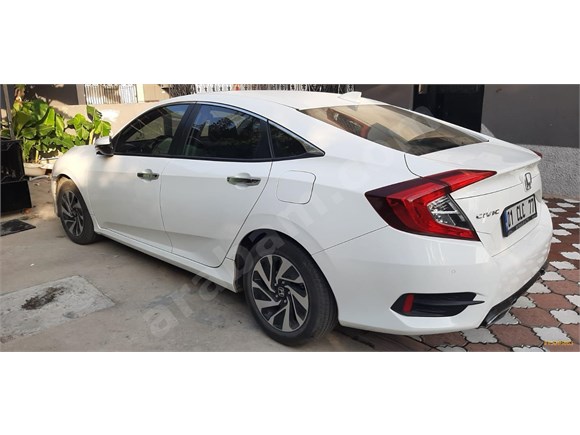 Sahibinden Honda Civic 1 6 I Vtec Eco Executive 2019 Model Adana 18 500 Km Beyaz 15948863 Arabam Com