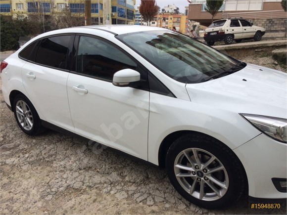 Sahibinden Ford Focus 1 6 Tdci Trend X 2017 Model Izmir 57 500 Km Beyaz 15948870 Arabam Com
