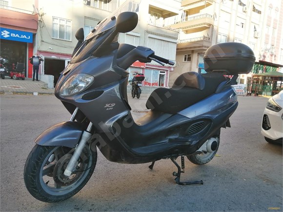 Galeriden Piaggio X9 250 2005 Model Balikesir 22 000 Km Gri 15949201 Arabam Com