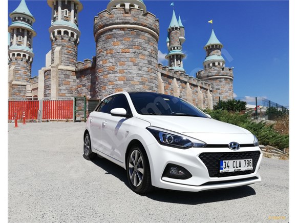 Sahibinden Makyajlı - Sunrooflu Hyundai i20 1.2 MPI Style 2018 Model