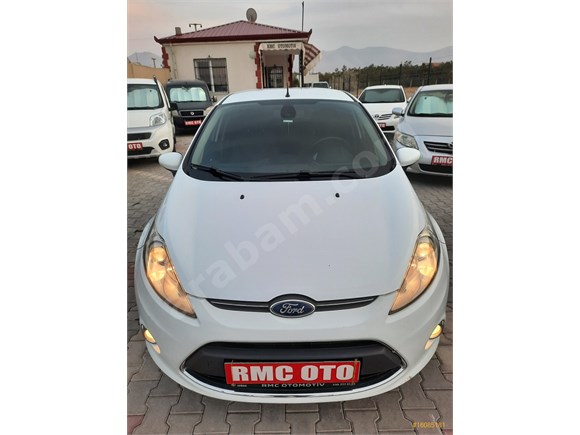 2012 MODEL 1.4 TDCI FORT FİESTA TİTANYUM X HATASIZ BOYASIZ HASAR KAYITSIZ