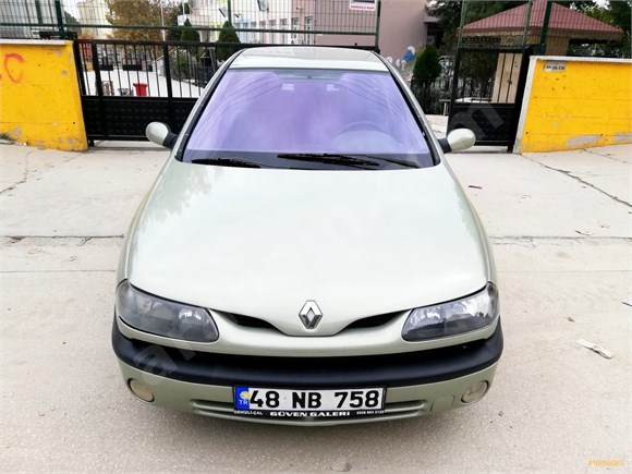 VFK DAN TEMİZ BAKIMLI RENAULT LAGUNA 1.9 DCİ EXPRESSİON 2001 !