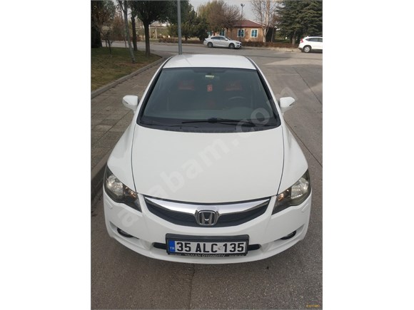 SAHİBİNDEN 2011 MODEL DEĞİŞENSİZ 109.000 KMDE OTOMATİK VITES HONDA CIVIC