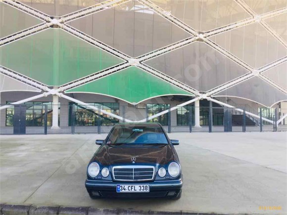 Galeriden Mercedes - Benz E 200 Elegance 1997 Model Sakarya