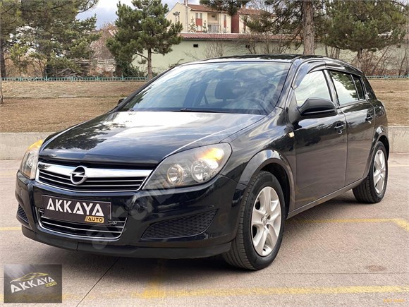 2013 MODEL 1.6 ESSENTİA ORJİNAL 68.000 KM DEĞİŞENSİZ EMSALSİZ