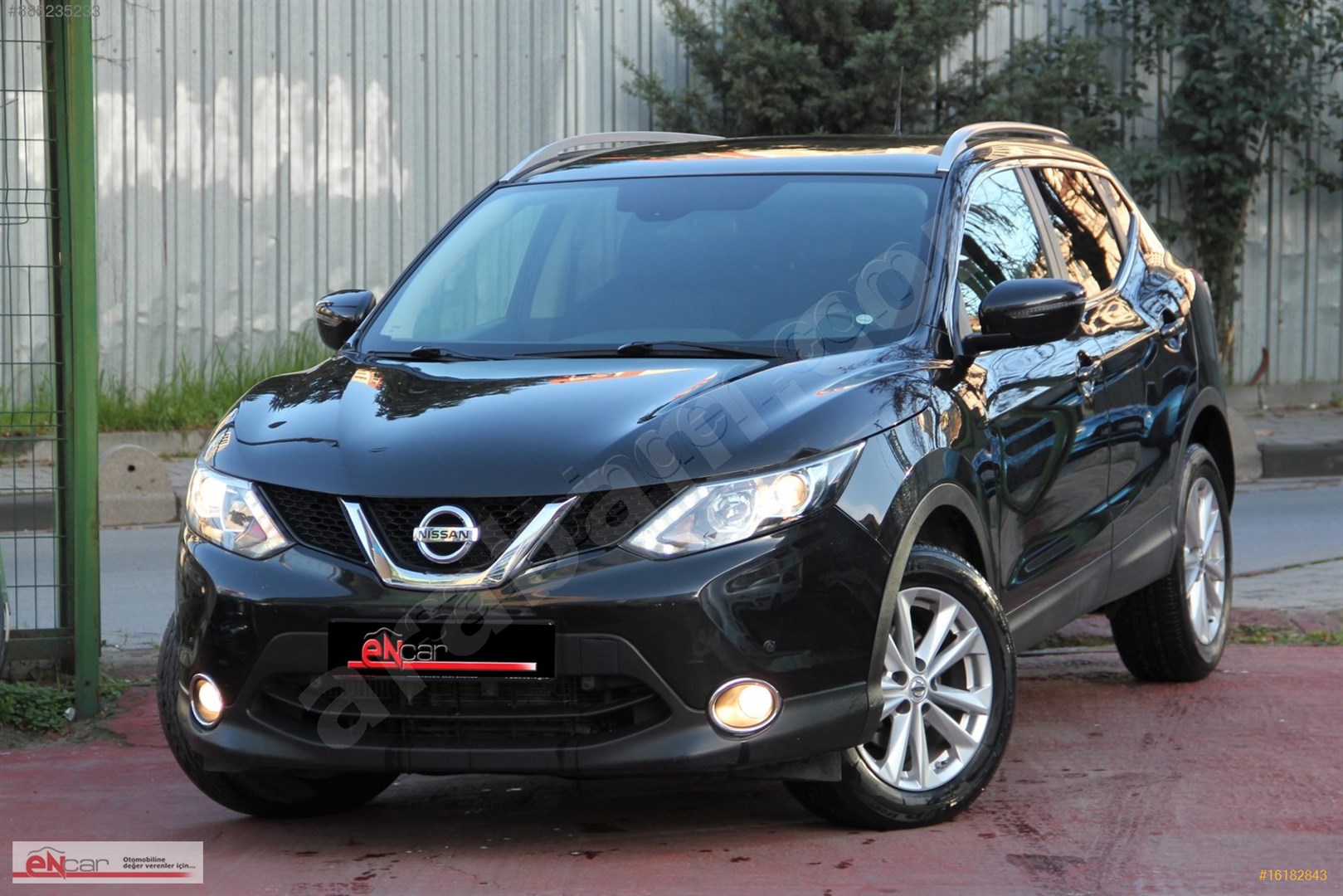 Galeriden Nissan Qashqai 1 6 Dci Sky Pack 2016 Model Istanbul 89 000 Km Siyah 16182843 Arabam Com
