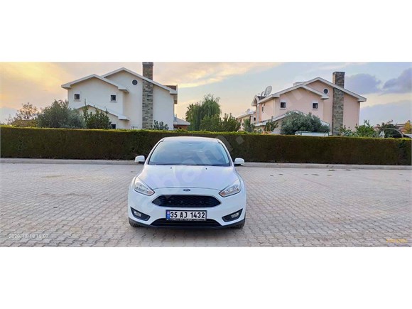 Sahibinden Ford Focus 1 6 Tdci Trend X 2014 Model Izmir 79 500 Km Beyaz 16183432 Arabam Com