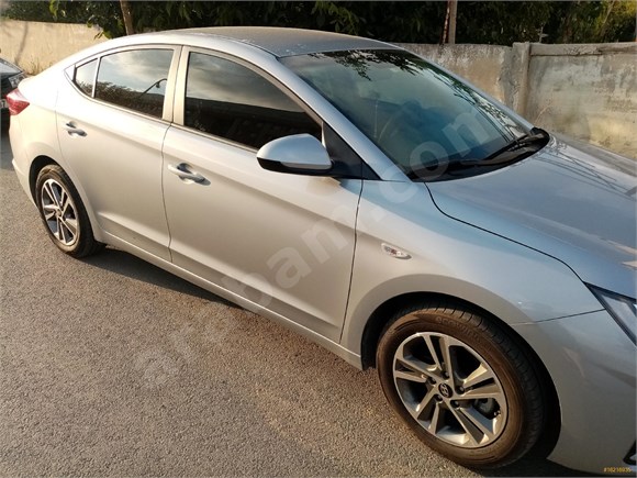 sahibinden hyundai elantra 1 6 mpi style 2019 model istanbul 11 500 km 16216935 arabam com