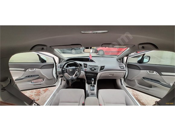 Sahibinden Honda Civic 1.6 i-VTEC Premium 2012 Model