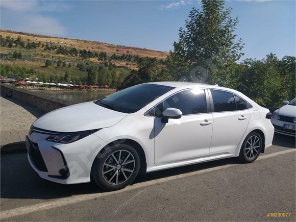 HASARSIZ BOYOSIZ Sahibinden Toyota Corolla 1.6 Vision 2019 Model