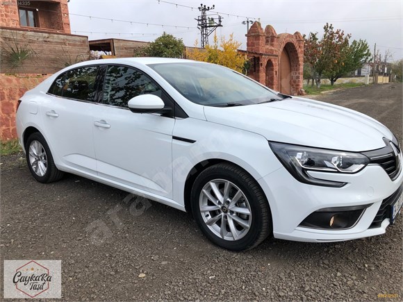 Çaykara Taşıtdan Renault Megane Touch Otomatik Hatasız Boyasız