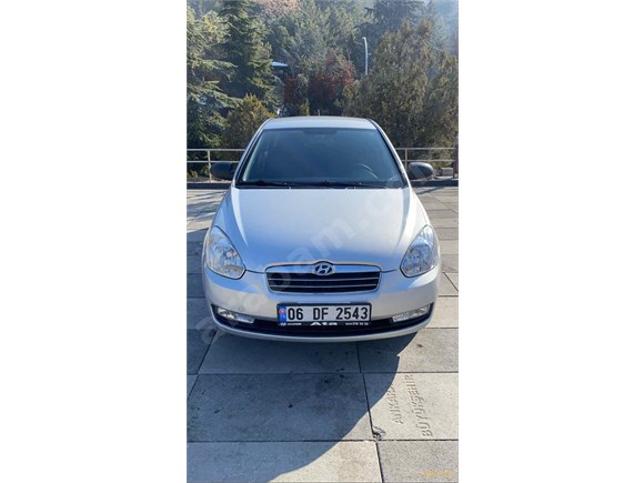 sahibinden hyundai accent era 1 4 team 2011 model ankara 111 000 km gri gumus 16311750 arabam com