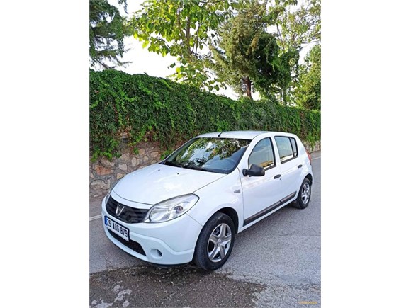 Sahibinden Dacia Sandero 1 2 Ambiance 2011 Model Malatya 174 000 Km Beyaz 16314086 Arabam Com