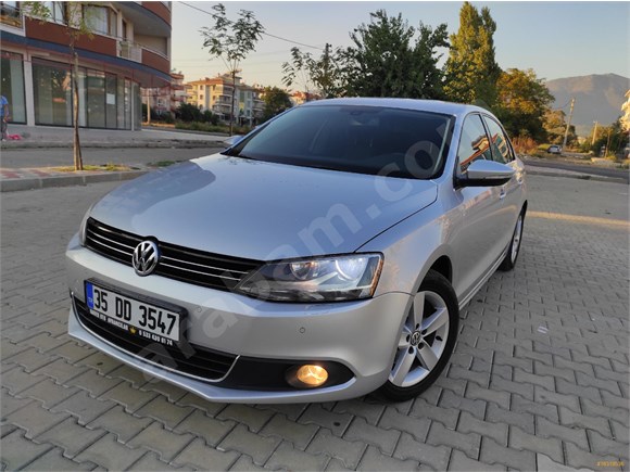 Sahibinden Volkswagen Jetta 1 6 Tdi Comfortline 2013 Model Izmir 157 000 Km Gri 16319536 Arabam Com