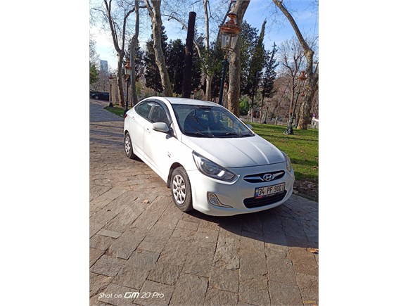 Sahibinden Hyundai Accent Blue 1.6 CRDI Mode 2012 Model