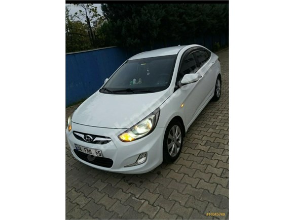 Sahibinden Hyundai Accent Blue 1.6 CRDI Mode Plus 2012 Model